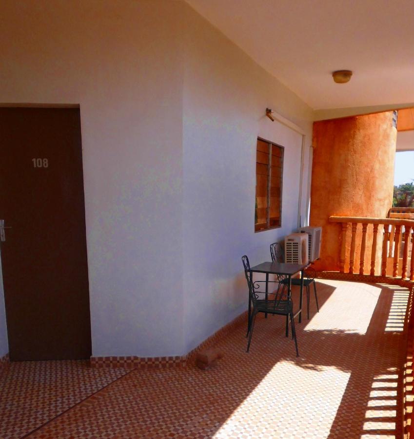 Hotel Kavana Ouagadougou Bagian luar foto